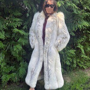 Full Length Genuine Fox Fur Coat Size 10 (8 - 13)  Arctic Golden Isle Fox